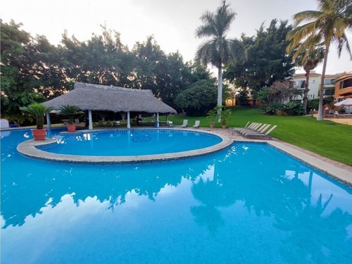 Casa En Condominio De Lujo En Residencial Bugambilias A 15 Minutos De Cuernavaca