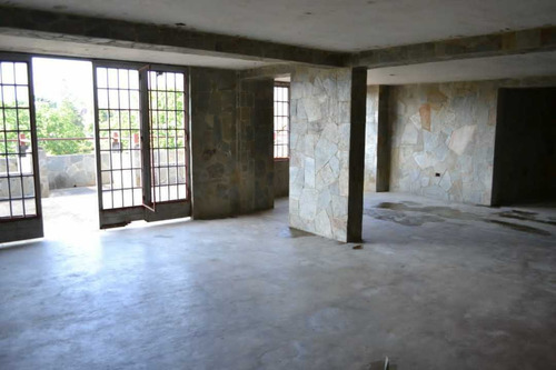 Imagen 3 de 12 de Casa Guataparo Country Club, Tipo Mansion En Obra Gris