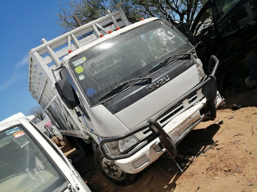 Imagen 1 de 8 de Desarmo Isuzu 450 Año 2012 Solo Por Partes