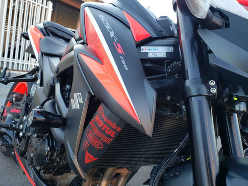 Suzuki Gsx S