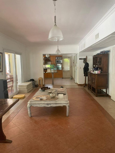 Casa En Venta En Country Los Puentes, Lujan
