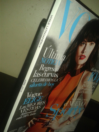 Revista Vogue Latinoamerica Abril 2015 Coleccion Diseño Moda