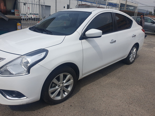 Nissan Versa 1.6 Advance