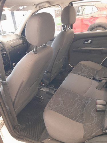 Imagen 7 de 11 de Fiat Siena El 1.4 2018 Taraborelli Usados Entre Rios
