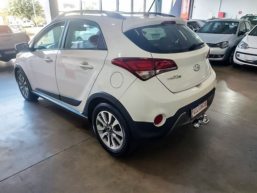 Imagem 11 de 13 de Hyundai Hb20x 1.6 16v Style