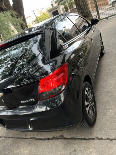 Imagen 2 de 15 de Chevrolet Onix Ltz 1.4
