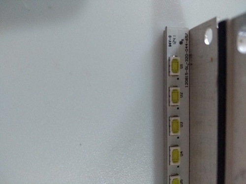 Barra De Leds Westinghouse Uw32s3pw 120815 Gl 320 044 657 (Usado)