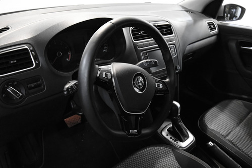 Imagen 13 de 15 de Volkswagen Vento 2020 1.6 Comfortline At