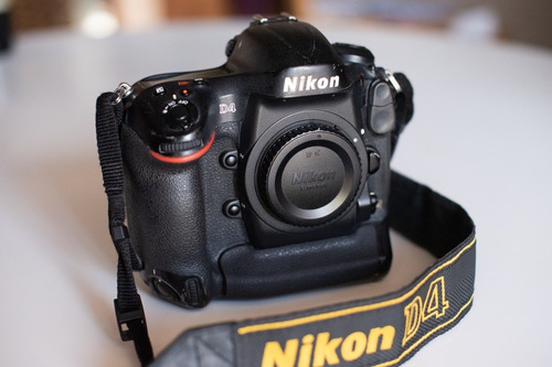 Nikon D4 Corpo
