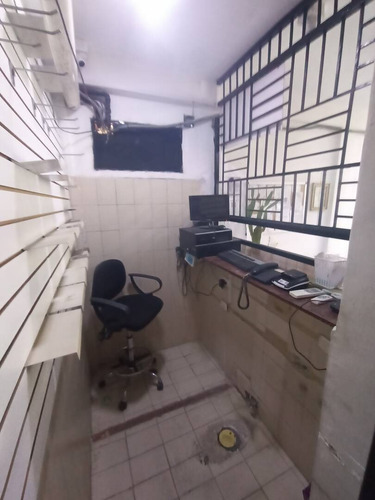 209343 Am* Venta De Local Comercial En Av Universidad De Naguanagua