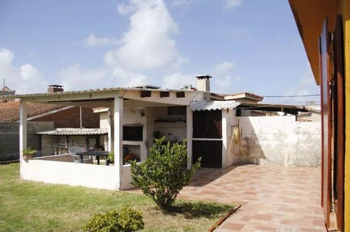Hermosa Casa En La Paloma.