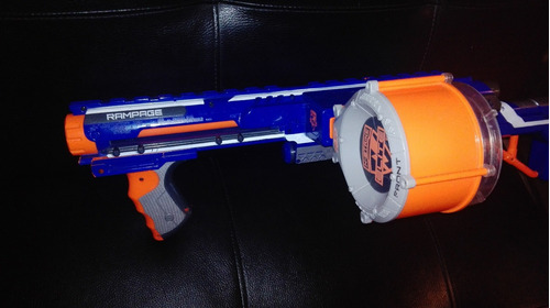 Pistola Nerf Con Accesorios 