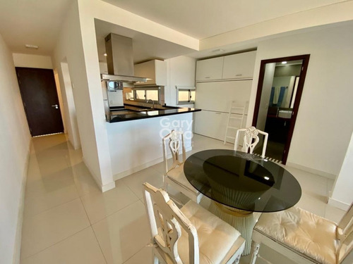Imagen 4 de 29 de Encantador Departamento Primera Linea De Playa Mansa!! Consulte