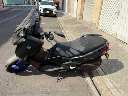 X-max 300 Modelo 2025