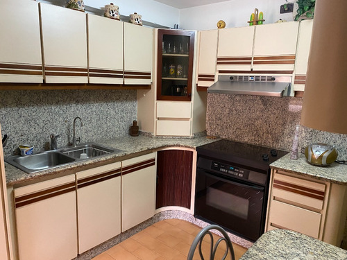 Imagen 25 de 30 de Apartamento En Venta Montalbán Iii- Yolanda Goncalves Rah. Mls#22-20743