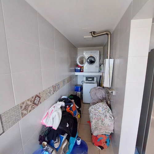 Casa 2 Pisos, 3d+4b+2e, La Florida (75898)