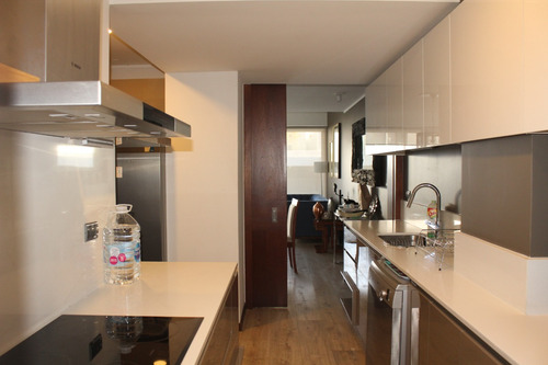 Triplex Con Amplios Espacios Y Modernas Comodidades