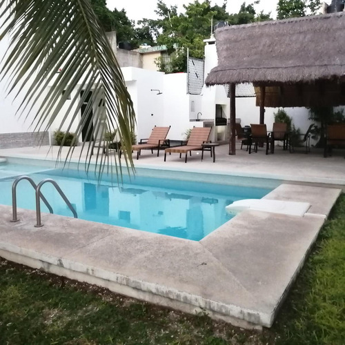 Casa En Venta En Av. Las Torres Cancun Lzj9007