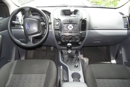Ford Ranger 3.2 XLS MT Turbo