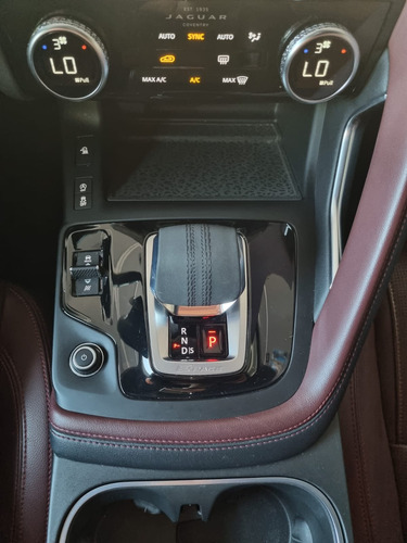 Jaguar E-pace 2.0l Mhev 249 Ps R-dynamic 2022