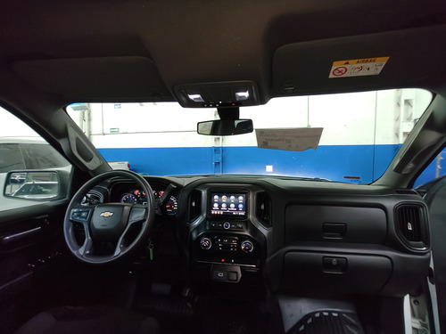 Chevrolet Silverado 4.3 WT Dob Cab V6 4x4