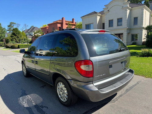 Chrysler Caravan 3.3 Se At