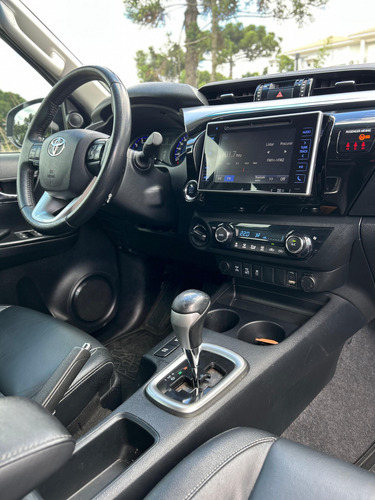 Toyota Hilux 2.8 Tdi Srx Cab. Dupla 4x4 Aut. 4p