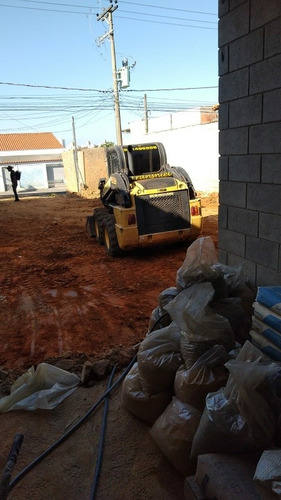 Imagem 5 de 8 de New Holland 220