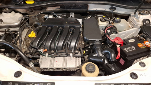 Renault Duster 2.0 DYNAMIQUE MEDIA NAV AT