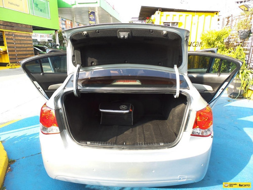 Imagen 12 de 25 de Chevrolet Cruze