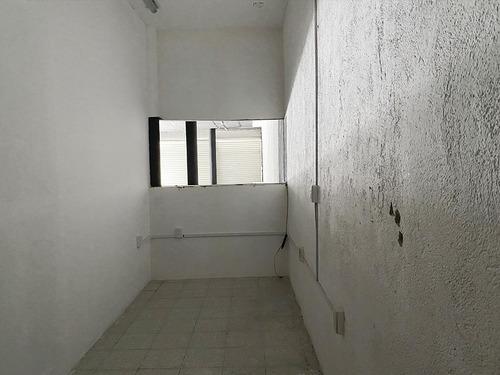 Local En Renta Pino Suarez Centro León Gto 300 M2