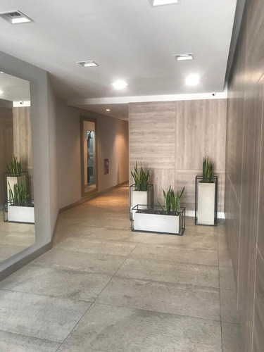 Mono Ambiente Super Amplio A Estrenar - Balcon - Expensas Bajisimas -aire Acondicionado