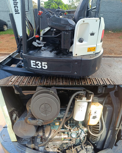 Mini-escavadeira Bobcat E35 Ref.243294
