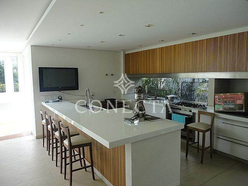 Imagem 27 de 27 de Tamboré 03 | Casa Alto Padrão | Venda | Fino Acabamento | Imenso Quintal Gramado - Cnc1282
