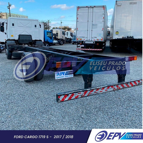 Imagem 4 de 10 de Ford Cargo 1719