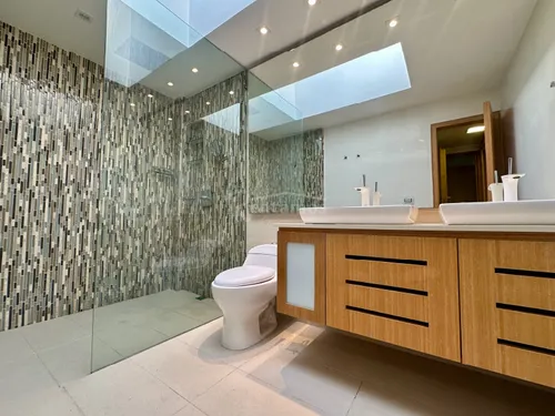 Casa En Arriendo En San Lucas. Cod A776086