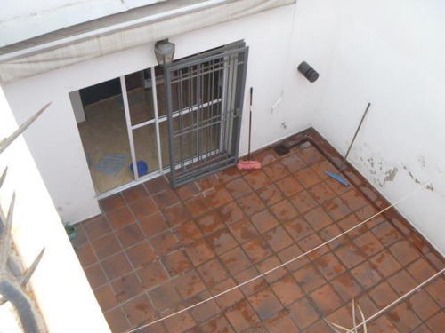Imagen 22 de 28 de Casa Con Lote Interno- Lanús Oeste