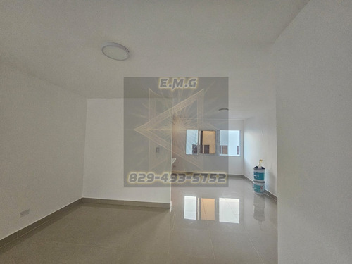 Elegante Y Remodelando Nuevo Apartamento En Villa Verde