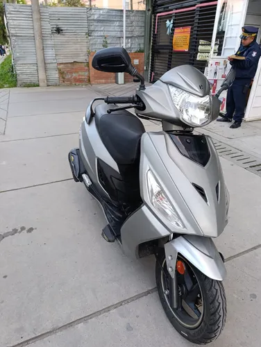Vendo Hero Dash Fi 125 Cc , Modelo 2023, Apenas Con 470 Km.