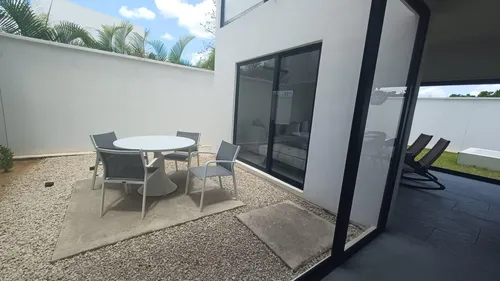 Casa De 3 Habitaciones En Venta En Privada, Cholul