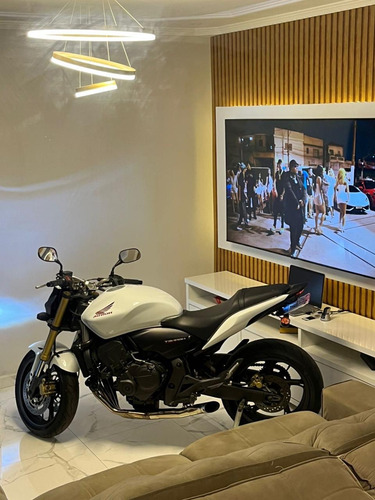 Moto Nova De Garagem, 100% Revisada , Sem Detalhes !