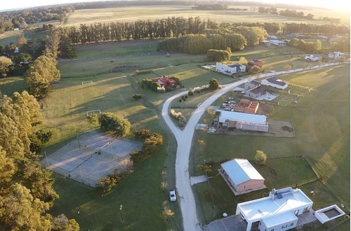 Imagen 11 de 12 de Excelente Casa En Exclusivo Country Barrancas De San Benito - Pileta - Lote De 900 M2
