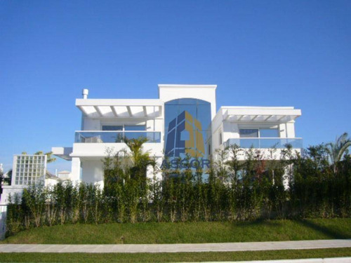 Imagem 21 de 23 de Excelente Casa De Alto Padrão Em Jurerê Internacional. 4 Suites, 7 Banheiros, Garagem Para 4 Carros, Florianópolis. Ca0035 - Ca0035