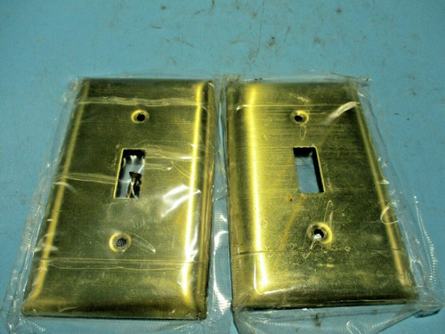 New Lot Of 2 Sierra Vintage Brushed Brass Toggle Switch  Vvz
