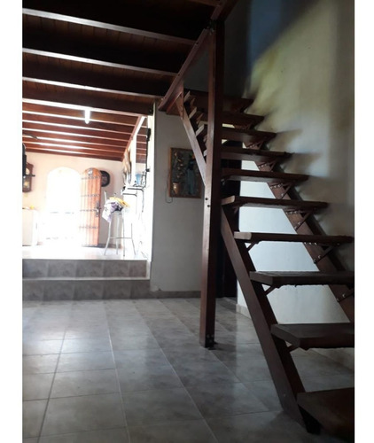 Imagen 5 de 8 de Casa Con 3 Dormitorios En Calle Tronador Villa Allende