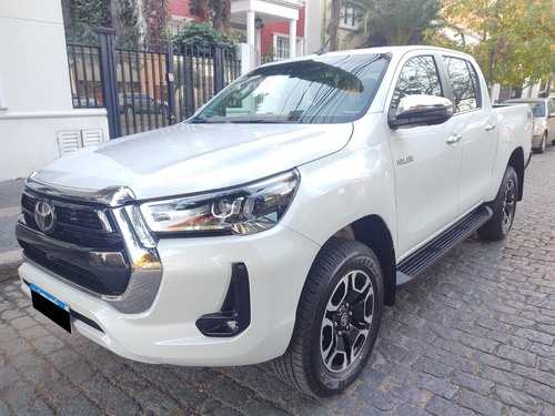 Toyota Hilux 2.8 Cd Srx 177cv 4x4 At