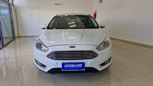 Ford Focus III 2.0 Sedan Titanium At6