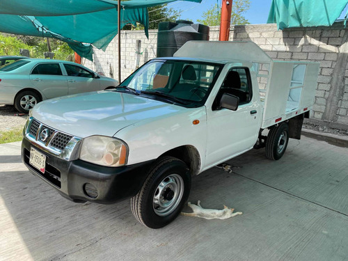 Imagen 1 de 9 de Nissan Np300 2013 2.4 Chasis Mt