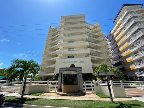Imagen 1 de 16 de Hermoso Apartamento De Playa Ubicado En Puerto Encantado Higuerote 22-3158