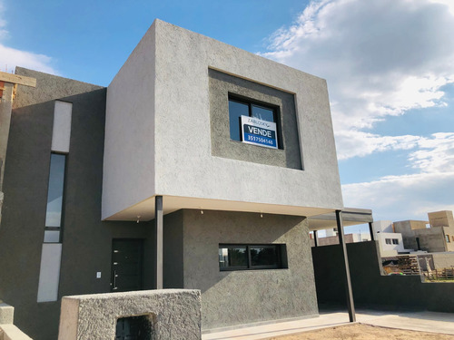 Imagen 1 de 21 de Docta Casa A Estrenar Primera Etapa